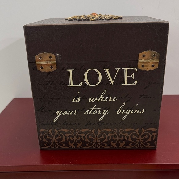 Wooden recipe box with the text "LOVE is where your story begins" on the front - Picture 7 of 9